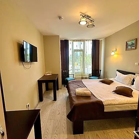 Lion's Hotel